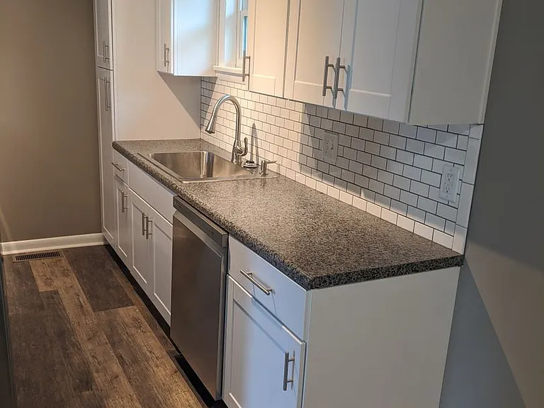 101 Cavin Ave — Photo 9