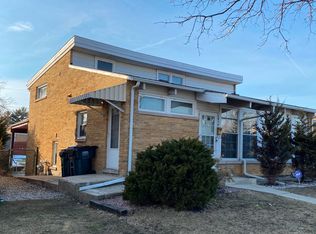 6614 N Springfield Ave, Lincolnwood, IL 60712