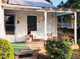 322 W Mill St, Uvalde, TX 78801