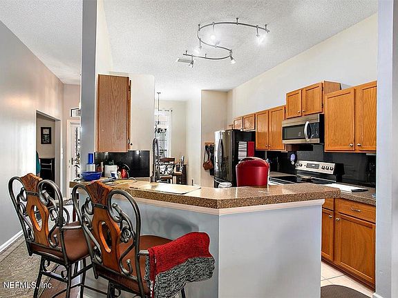 5th image of 3722 Woodbriar Dr