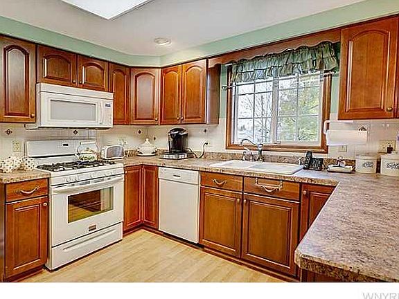 5th image of 4282 Sheva Ln