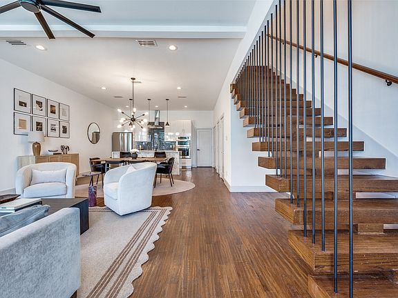 4th image of 712 Rainwater Rd #7