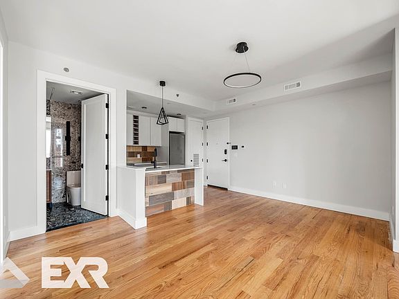 4th image of 2112 Avenue P #606