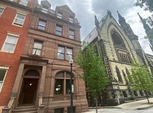 715 Washington Pl #2R, Baltimore, MD 21201