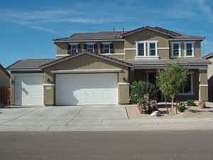 3233 sqft