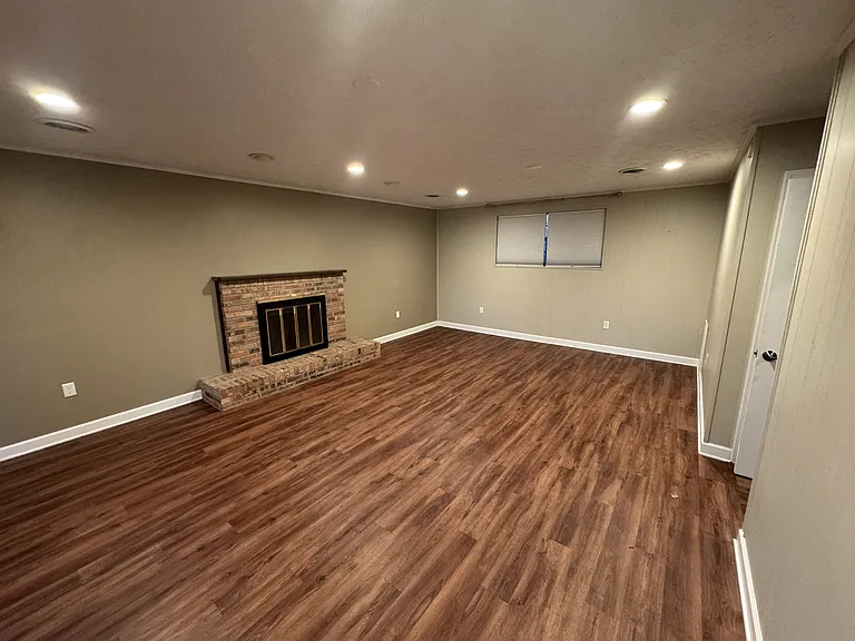 Basement/Bedroom 4