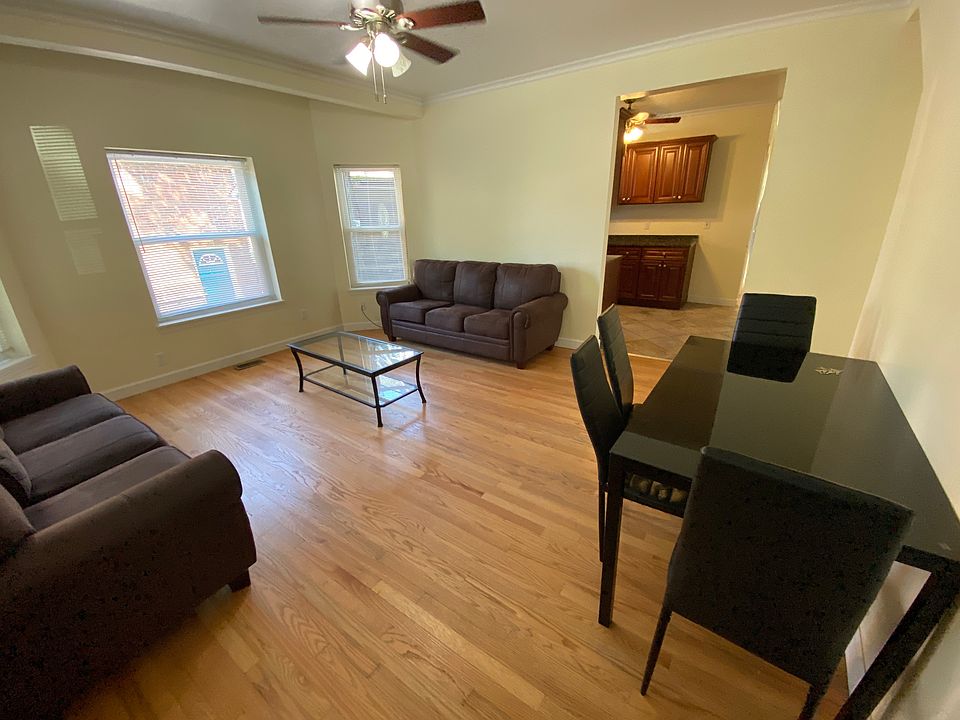 1st image of 309 E Jefferson St APT 1