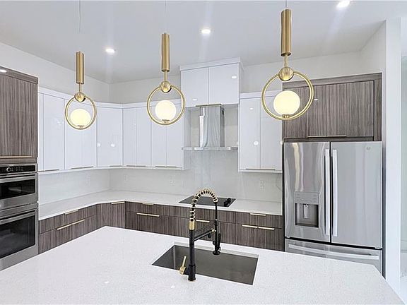 4th image of 1508 Calvin AVE
