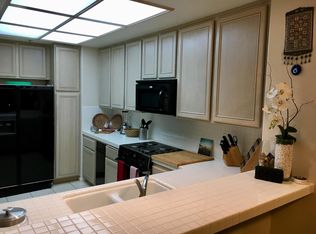 200 Paris Ln APT 101, Newport Beach, CA 92663