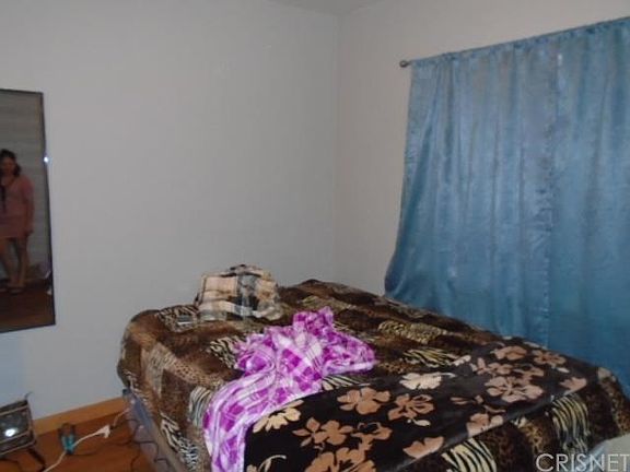 3rd image of 8205 Noble Ave