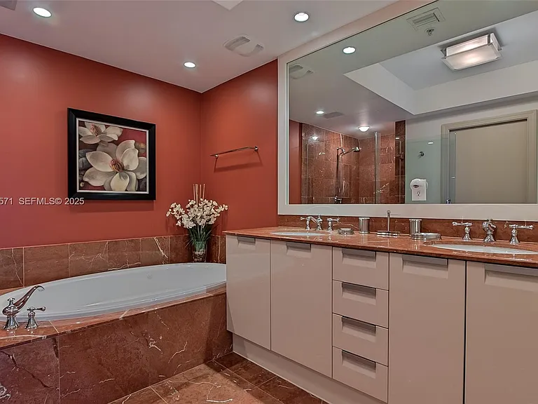 3535 S Ocean Dr #2102 — Photo 27