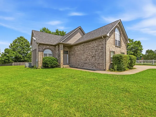 155 Brightstar Ct, Gallatin, TN 37066