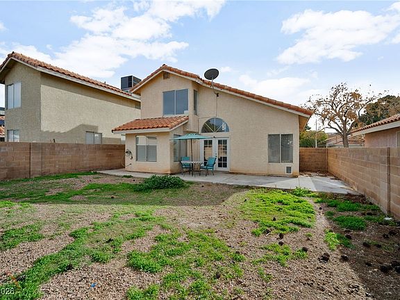 2nd image of 2818 Secret Canyon Rd