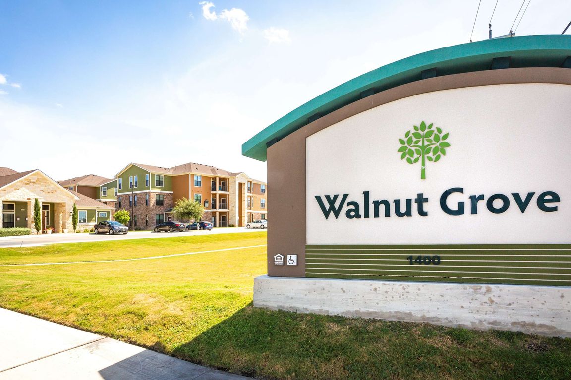 Welcome to Walnut Grove Apartments in Seguin, TX
