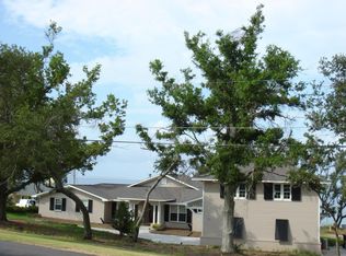 93 Shoreline Dr, Gulf Breeze, FL 32561