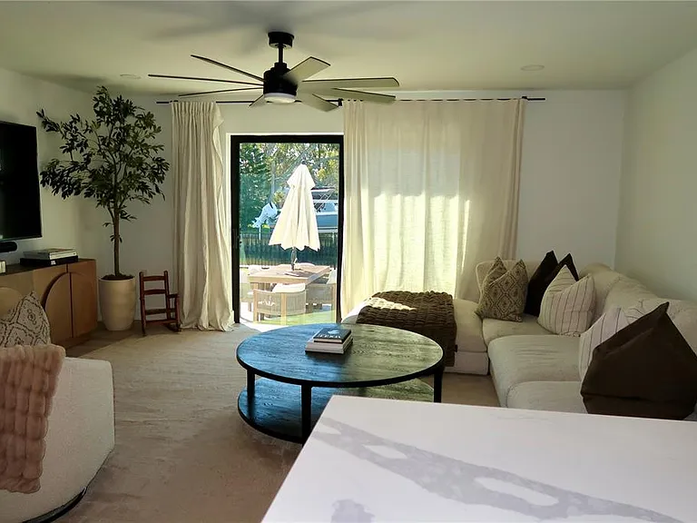 9484 Treasure Ln NE — Photo 5
