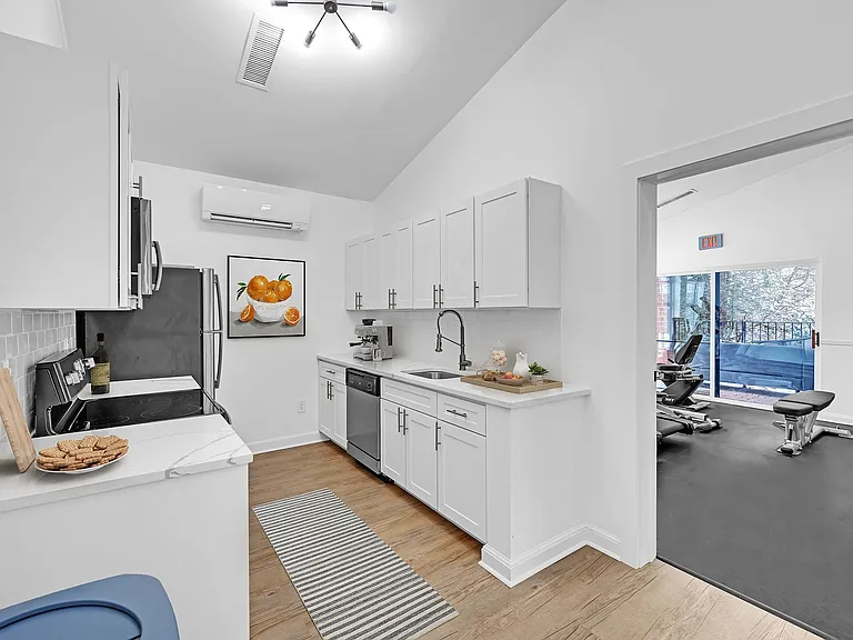 Eagle Rock Apartments at Swampscott — Photo 9