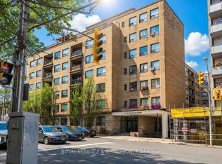 660 Eglinton Ave W #716, Toronto, ON