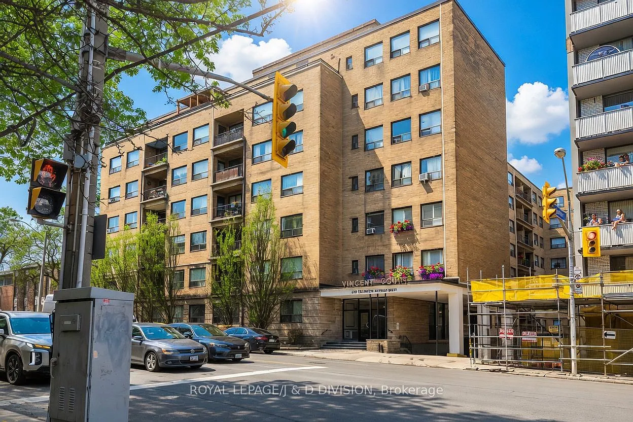 660 Eglinton Ave W #716 photo 1