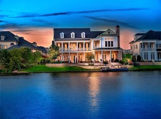 19 E Shore Dr, Spring, TX 77380