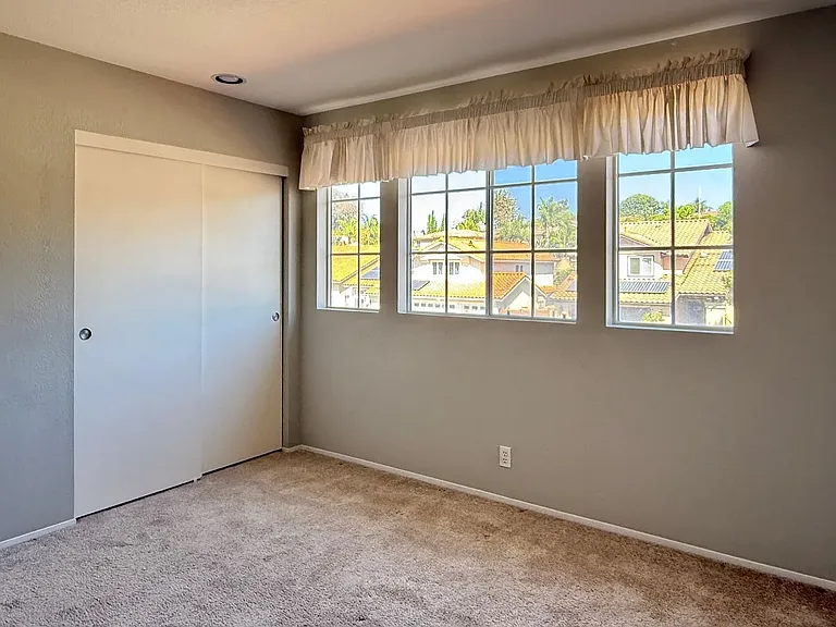 1737 Willowhaven Rd — Photo 16