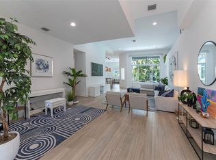 4023 W Lake Estates Dr, Davie, FL 33328