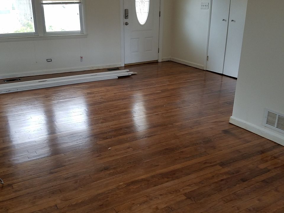 1st image of 1043 Tudor Dr