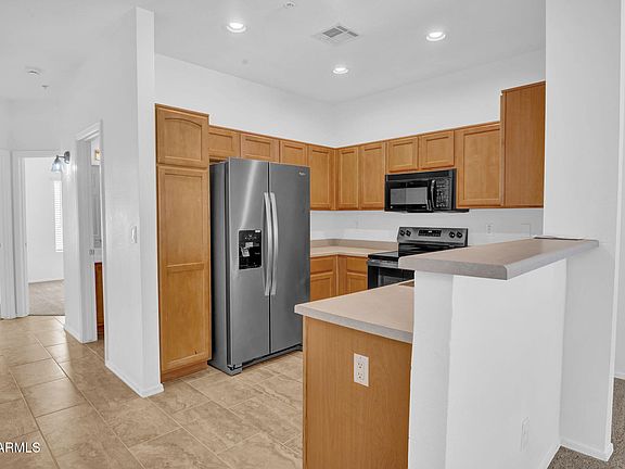 2nd image of 1716 W CORTEZ Street #202
