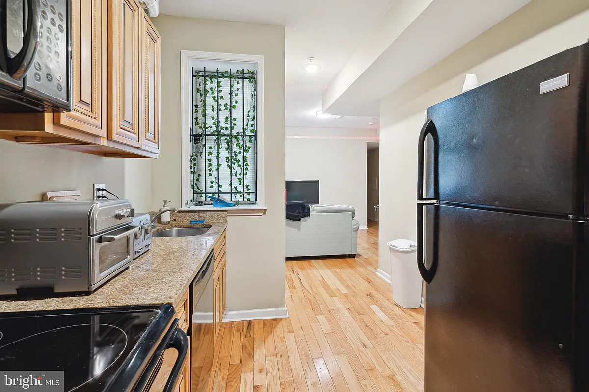 Building Photo - 1611 N 17th St #2