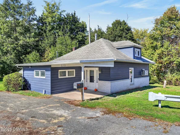 223 Water St, Dalmatia, PA 17017