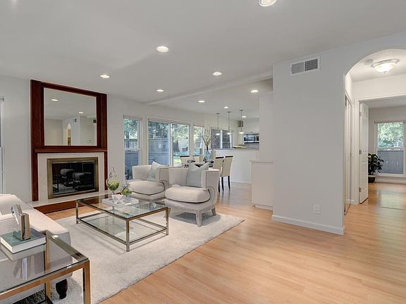 3rd image of 19126 Vineyard Ln