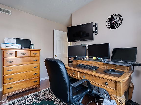 5th image of 1303 Donard Park Ave