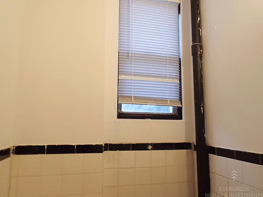 Rented by Evergreen Realty & Investments | media 57