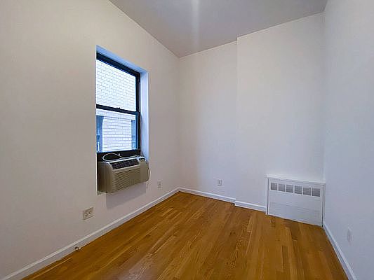 1st image of 1297 Lexington Ave APT 8