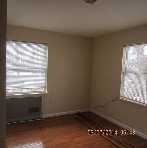 2nd image of 131 Amherst St