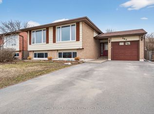 948 Milford Dr, Kingston, ON K7P 1N6