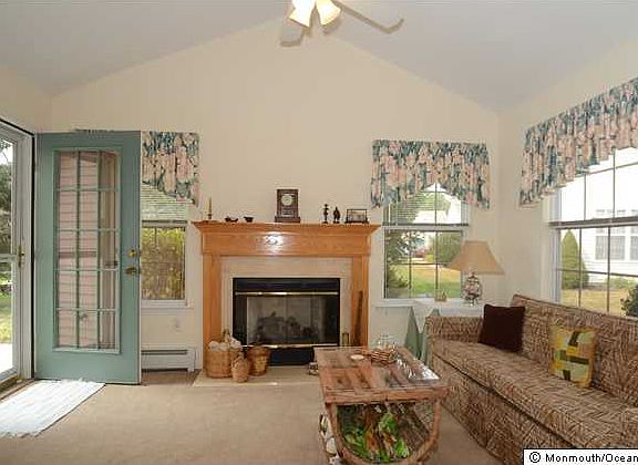 5th image of 3314 Deep River Ln