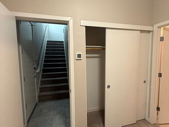 5th image of 341 Crate Ave