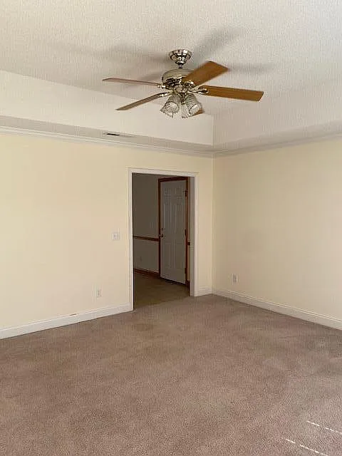 3 bed, 2.0 bath, 1345 sqft, $1,500 — Photo 4