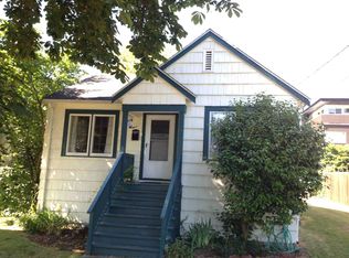 1050 NE 89th St, Seattle, WA 98115