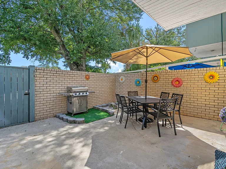 4701 N Kings Hwy #10 — Photo 22