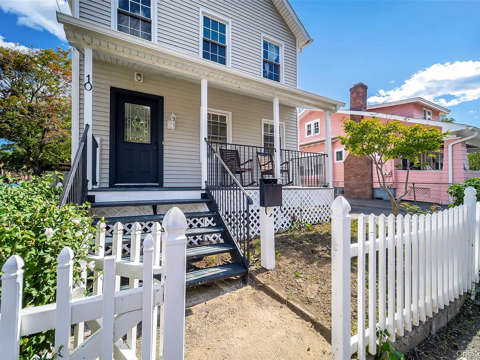 3 bed, 2.0 bath, 1650 sqft, $3,950 — Photo 3