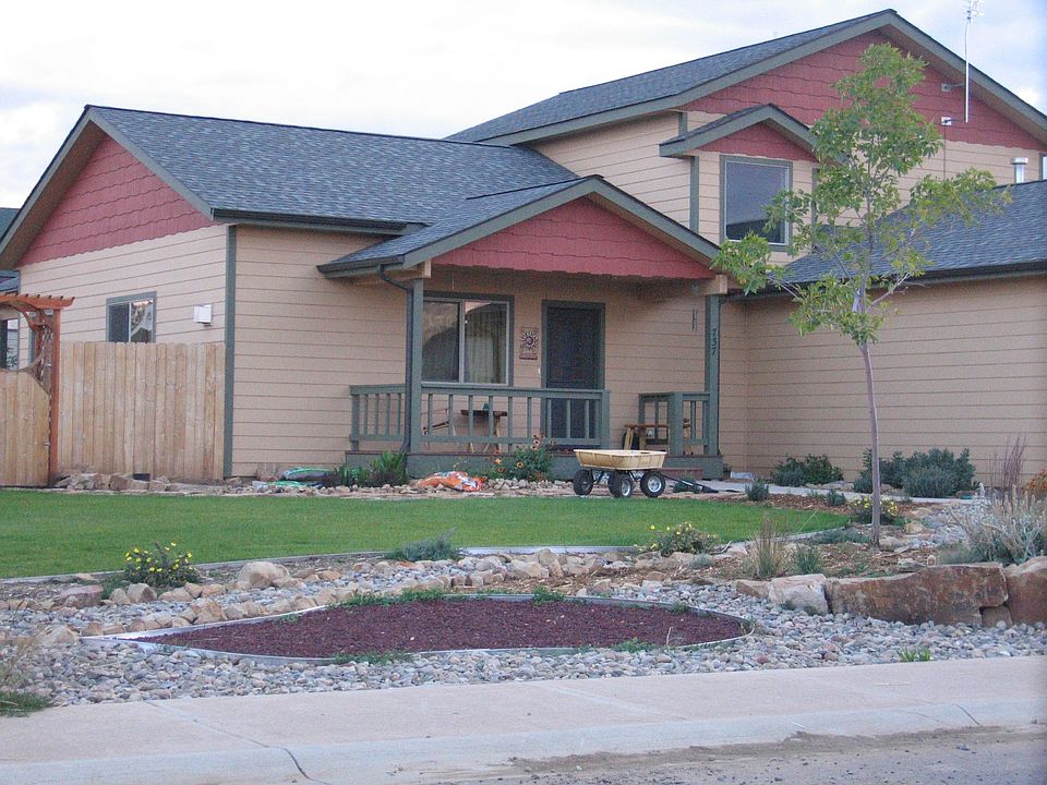 2nd image of 737 Daylily Dr