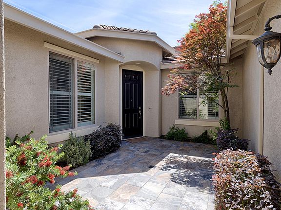 4th image of 4108 Arenzano Way