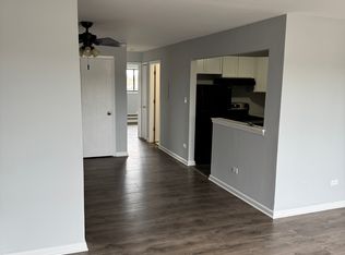 4253 Jennifer Ln APT 3F, Arlington Heights, IL 60004