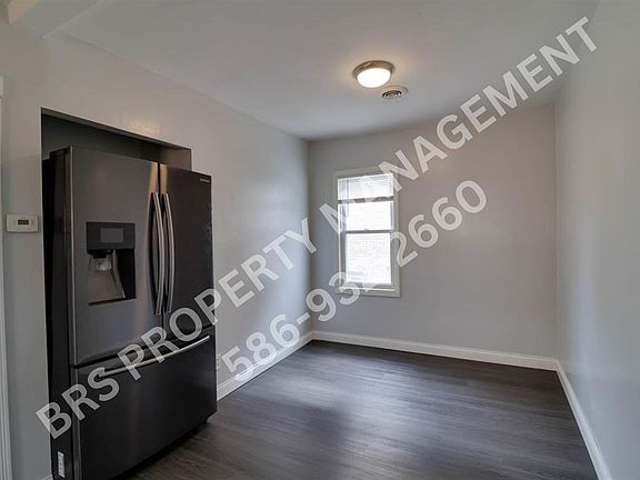5th image of 30791 Alger Blvd