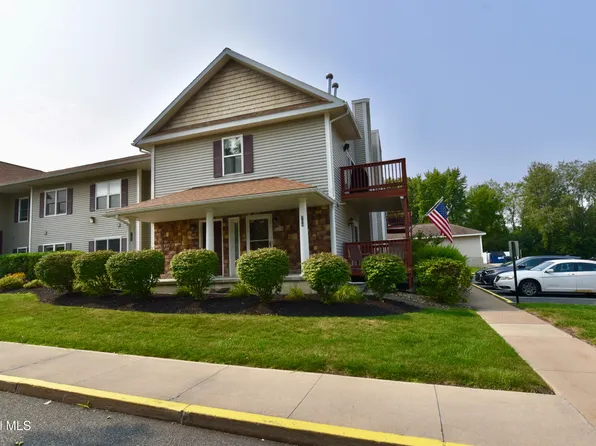 1200 Hillside Avenue #704, Niskayuna, NY 12309