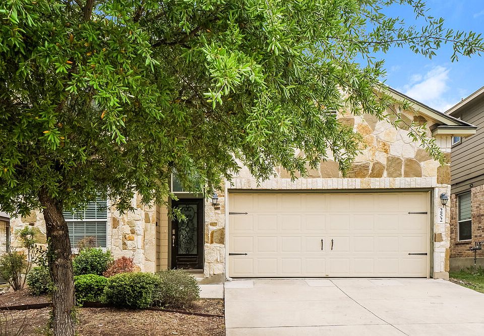 1st image of 252 Oak Creek Way
