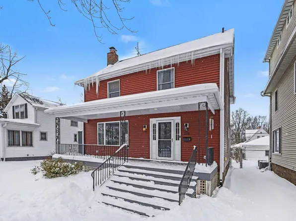 1518 Forres Ave, Saint Joseph, MI 49085