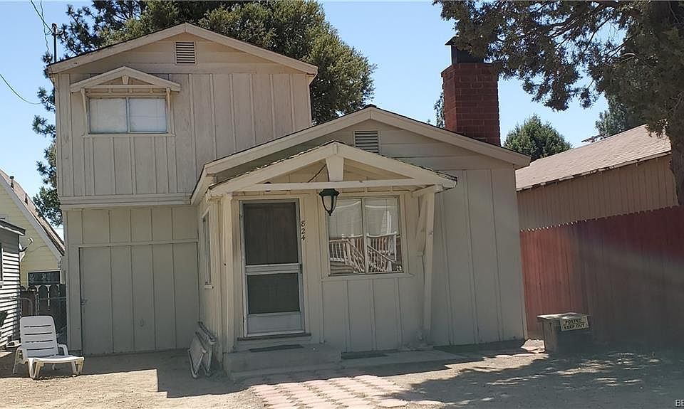 1st image of 824 C Ln